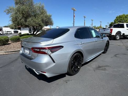Used 2021 Toyota Camry XSE FWD image 4