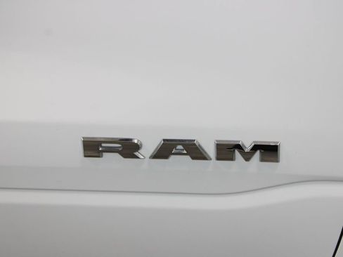 Used 2022 RAM 1500 Big Horn AWD/4WD image 13