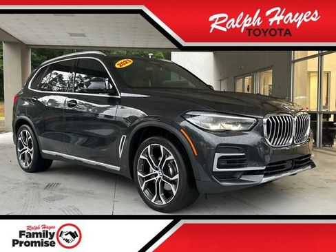 Used 2023 BMW X5 xDrive40i AWD/4WD image 1