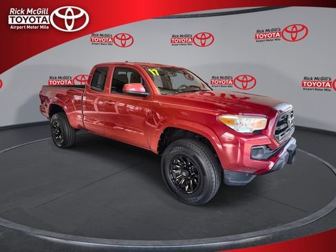 Used 2017 Toyota Tacoma SR w/ SR Convenience Package RWD image 1
