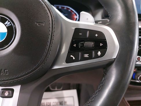 Used 2023 BMW 540i xDrive w/ M Sport Package image 19