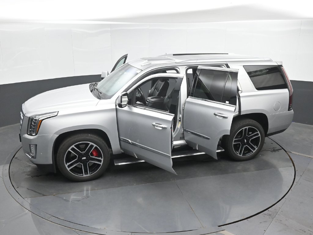 Used 2018 Cadillac Escalade Platinum AWD/4WD image 54