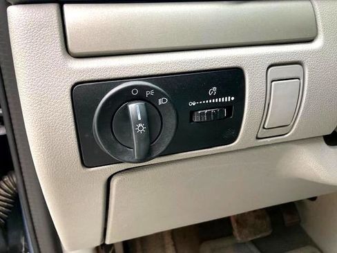 Used 2004 Ford Freestar SE image 15