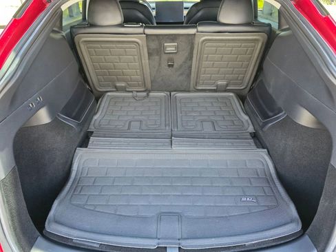 Used 2021 Tesla Model Y Long Range image 37