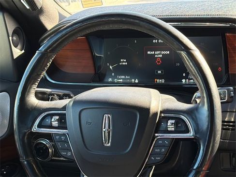 Used 2020 Lincoln Navigator Reserve w/ Equipment Group 208A Reserve image 11