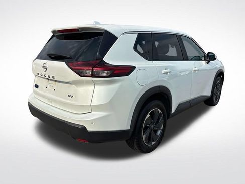 Used 2024 Nissan Rogue SV FWD image 5