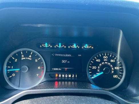 Used 2017 Ford F150 XLT w/ Equipment Group 302A Luxury AWD/4WD image 21