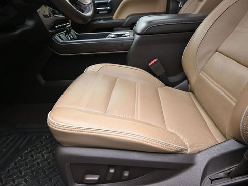 Used 2018 GMC Sierra 1500 Denali w/ Denali Ultimate Package image 13