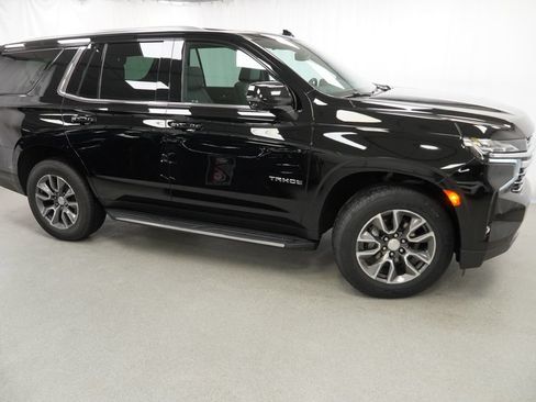 Used 2022 Chevrolet Tahoe LT w/ Luxury Package AWD/4WD image 5