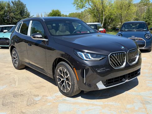 New 2026 BMW X3 xDrive30i w/ Premium Package AWD/4WD image 3