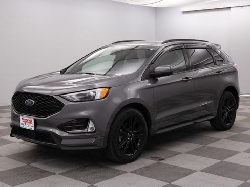 Used 2023 Ford Edge ST-Line w/ Class II Trailer Tow Package AWD/4WD image 7