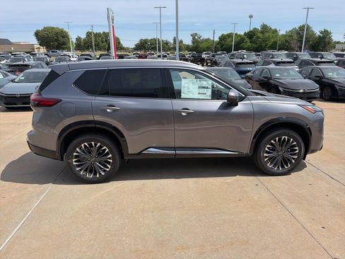 New 2026 Nissan Rogue Platinum w/ Platinum Premium Package AWD/4WD image 6