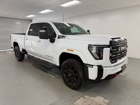 New 2026 GMC Sierra 2500 AT4 image 3