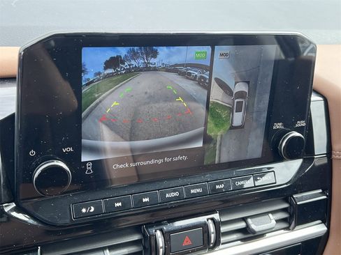 Certified 2024 Nissan Pathfinder Platinum w/ Cargo Package image 17