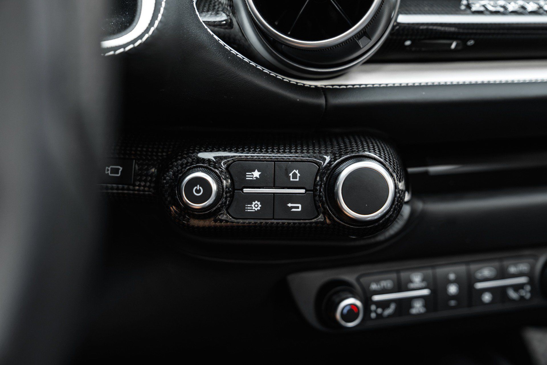 Used 2022 Ferrari 812 GTS RWD image 42