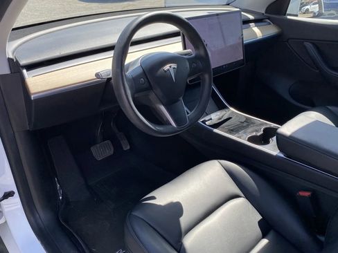 Used 2020 Tesla Model Y Long Range AWD/4WD image 10