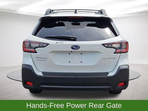 Used 2025 Subaru Outback Premium w/ Popular Package #1A AWD/4WD image 6