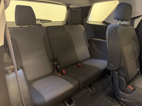 Used 2019 Chevrolet Traverse LT w/ LPO, Floor Liner Package image 47