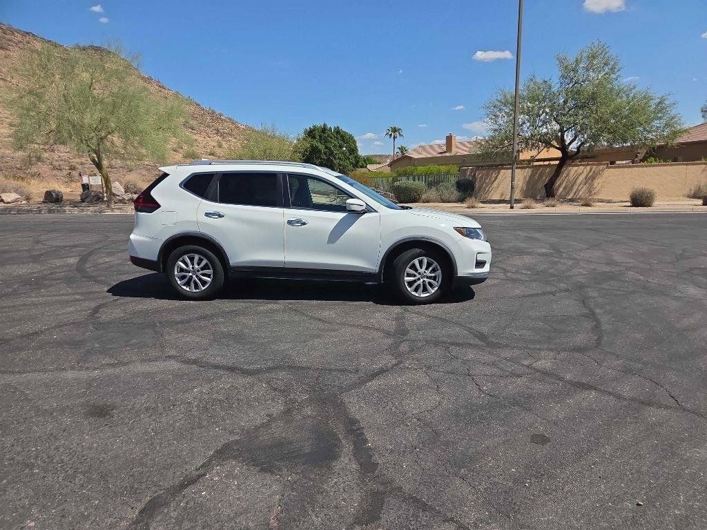 Used 2018 Nissan Rogue SV FWD image 6