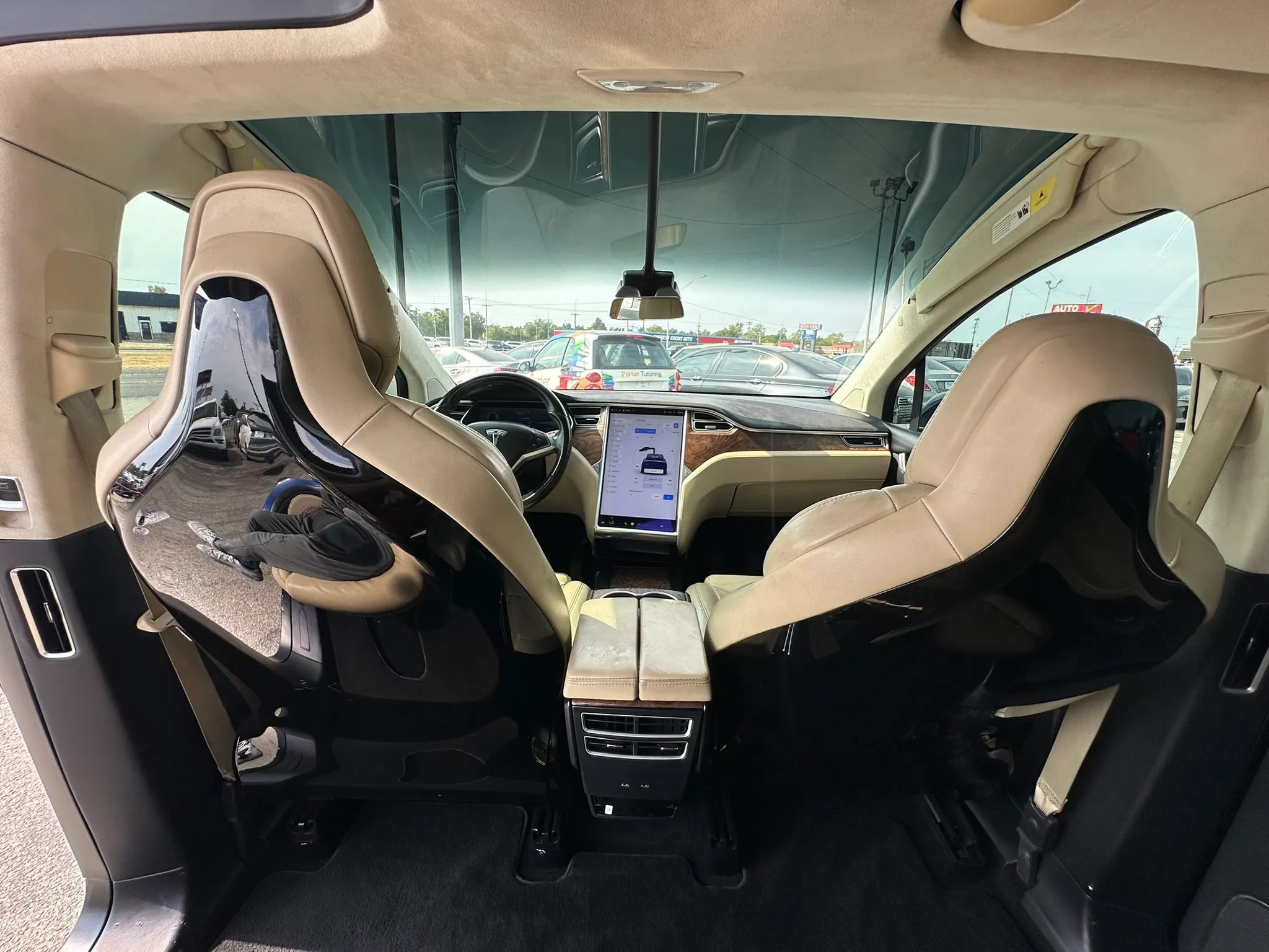 Used 2017 Tesla Model X 75D AWD/4WD image 23
