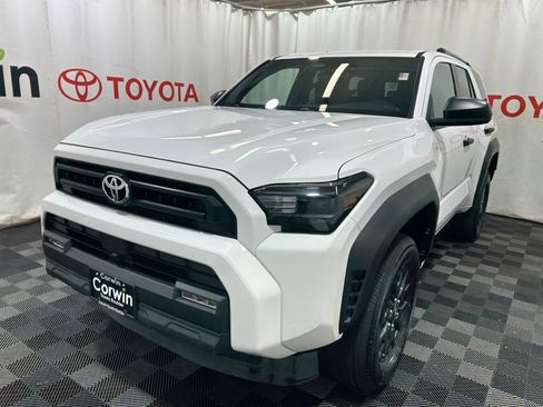 Used 2025 Toyota 4Runner SR5 image 3
