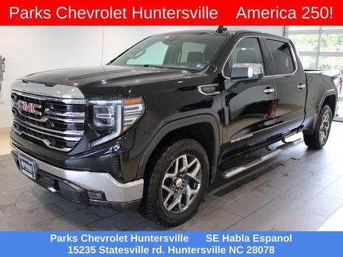 Certified 2022 GMC Sierra 1500 SLT w/ X31 Off-Road Package AWD/4WD image 12