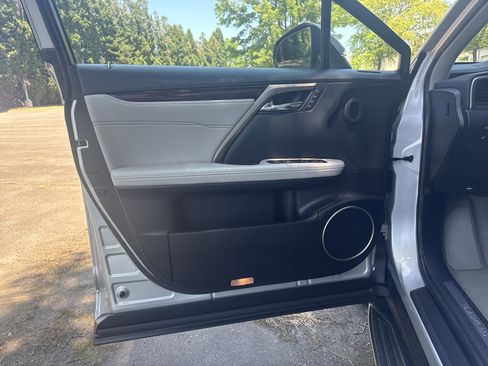 Used 2019 Lexus RX 350 AWD w/ Navigation Package image 9