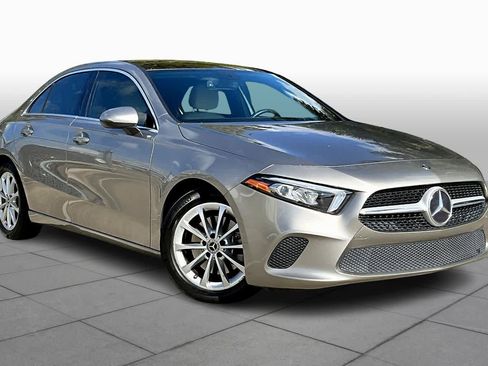 Used 2020 Mercedes-Benz A 220 image 2