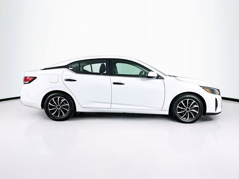 Used 2025 Nissan Sentra S FWD image 10