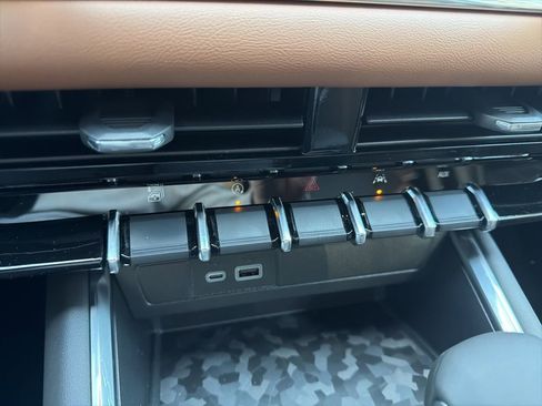 New 2026 GMC Canyon AT4 AWD/4WD image 20