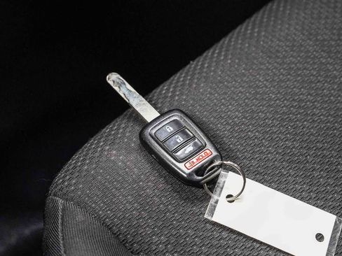 Used 2018 Honda HR-V LX image 26