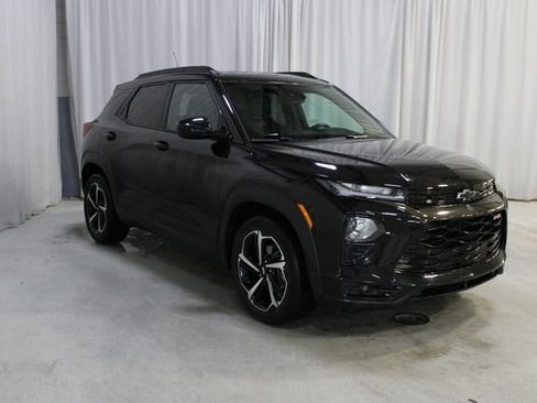 Used 2023 Chevrolet TrailBlazer RS w/ Sun and Liftgate Package FWD image 26