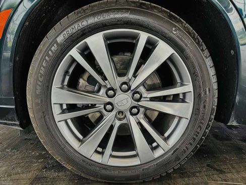 Used 2024 Cadillac XT6 Premium Luxury w/ Technology Package FWD image 28