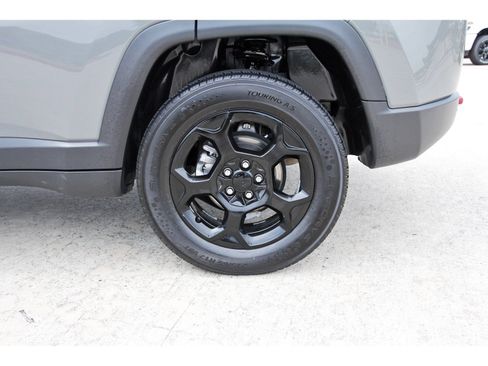 Used 2023 Jeep Compass Trailhawk AWD/4WD image 32