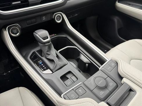 New 2026 Toyota Grand Highlander XLE image 18