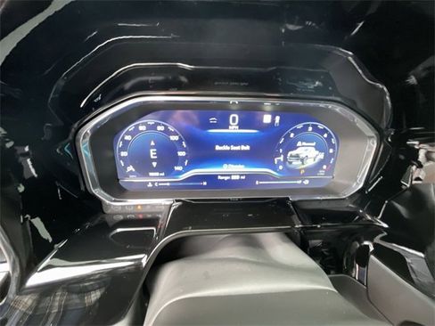 Used 2023 Chevrolet Silverado 1500 ZR2 w/ Technology Package image 16