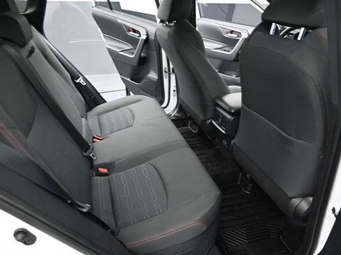 Used 2024 Toyota RAV4 SE w/ Weather & Moonroof Package AWD/4WD image 19