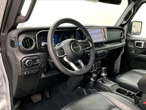 Used 2024 Jeep Wrangler High Altitude image 13