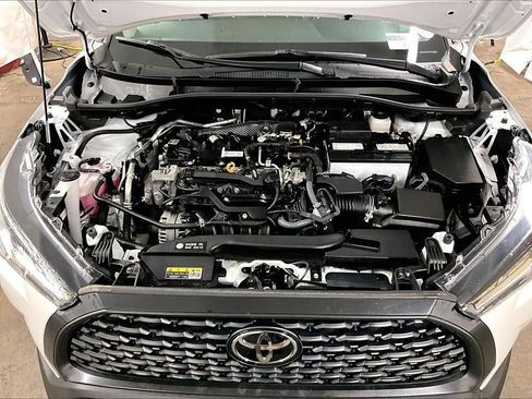 Certified 2023 Toyota Corolla Cross LE AWD/4WD image 28