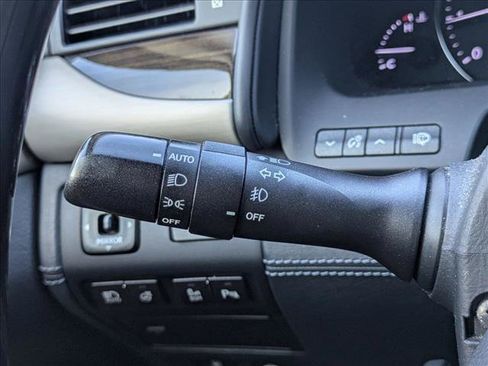 Used 2013 Lexus LS 460 L w/ Executive Class Seating Pkg RWD image 7