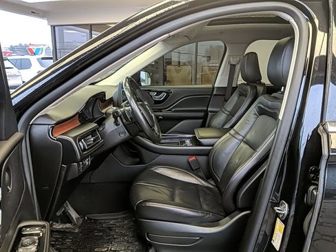 Certified 2021 Lincoln Aviator Reserve w/ Equipment Group 201A image 14