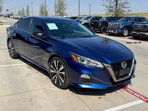 Used 2021 Nissan Altima 2.5 SR FWD image 4