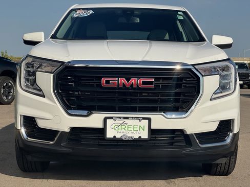 Used 2023 GMC Terrain SLE image 6