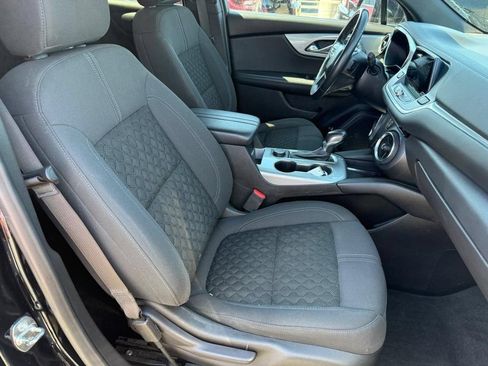 Used 2019 Chevrolet Blazer LT FWD image 5