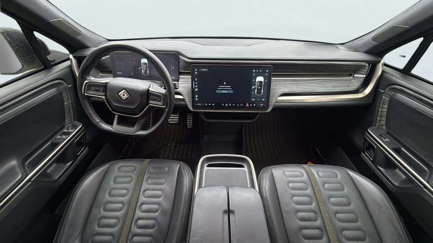 Used 2023 Rivian R1S Adventure Dual AWD/4WD image 9