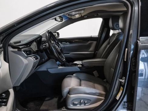 Used 2013 Cadillac XTS Premium FWD image 5