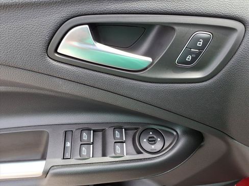 Used 2019 Ford Escape SE AWD/4WD image 19