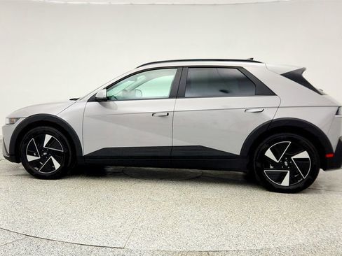 Used 2025 Hyundai Ioniq 5 SEL image 8