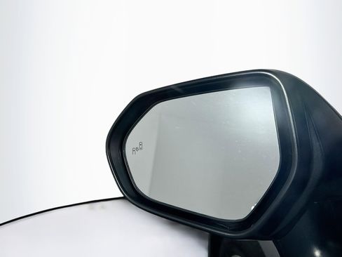 Used 2025 Toyota Camry LE image 16