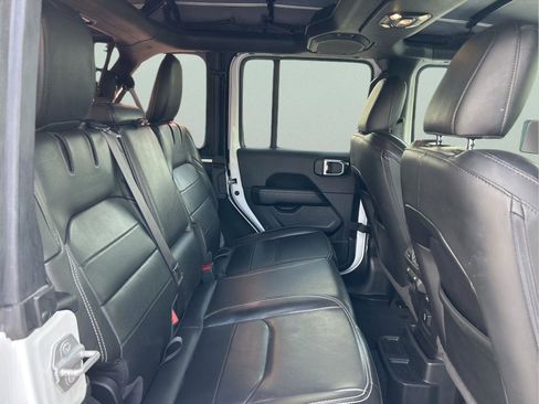 Used 2023 Jeep Wrangler Unlimited Sahara w/ Cold Weather Group image 11